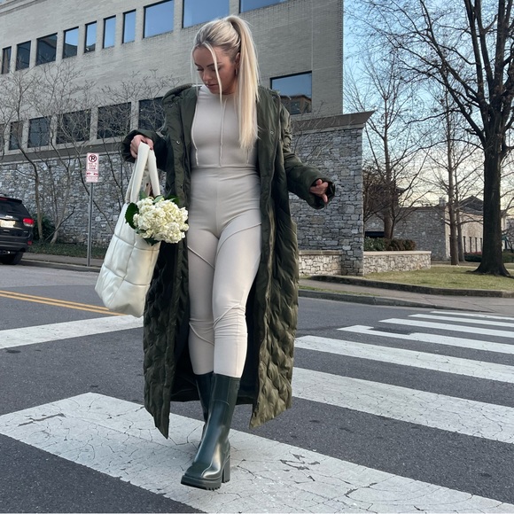 Chloe Betty Boot in Green - Picture 3 of 4